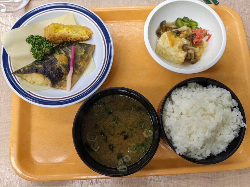 ナガスパ 食堂 昼食