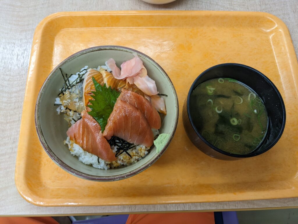 ナガスパ　食堂　夕食